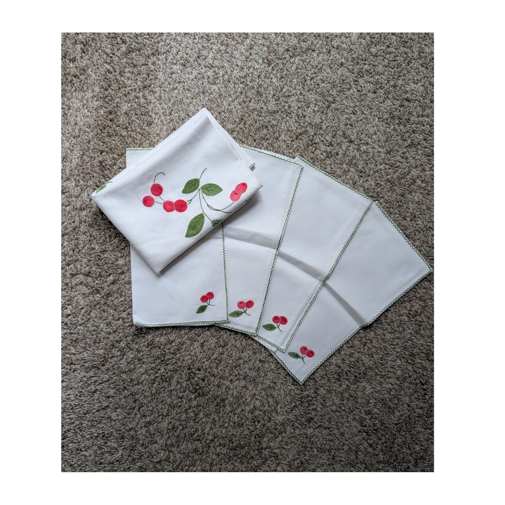 Vintage German Hand Embroidered Linen Tablecloth 4 Napkins Set Cherry 33" Round